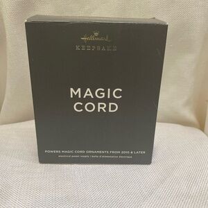 Hallmark Keepsake Magic Cord For Up To 7 Ornaments (2010-2019) Tree Topper READ